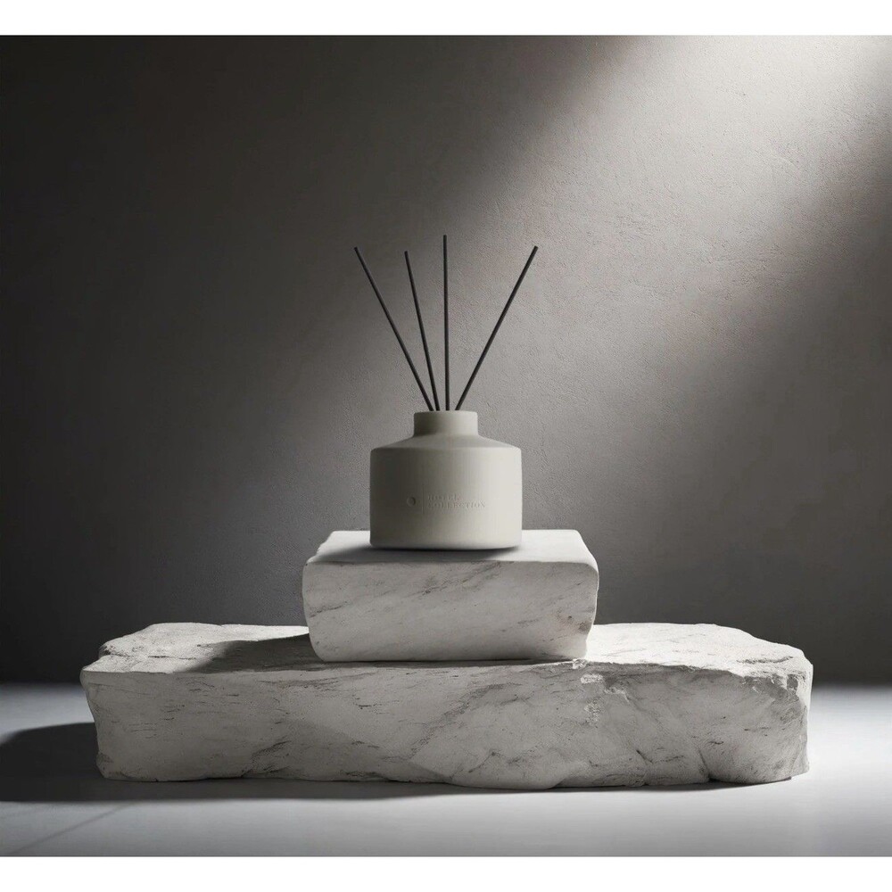 Hotel Collection 100mL Ceramic Reed Diffuser – My Way | Bone $49.95 Retail - Picture 11 of 12